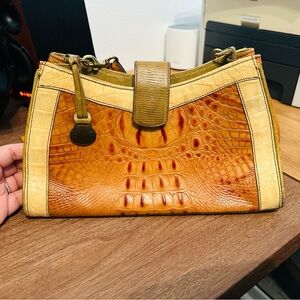 Brahmin Elegant Tan Crocodile-Embossed Women's Bag Vintage